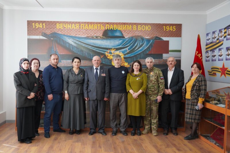 Вчера, 8 апреля, в республиканском музее ТОКС состоялась встреча с участником СВО, Народным Героем Дагестана Магомедом Гусейхановичем.